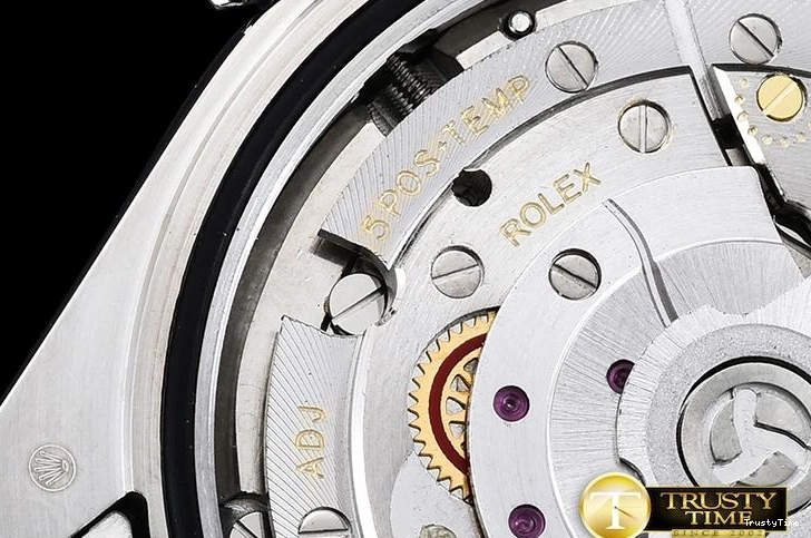 1211 Seasonal RDD0207E – DayDate 675